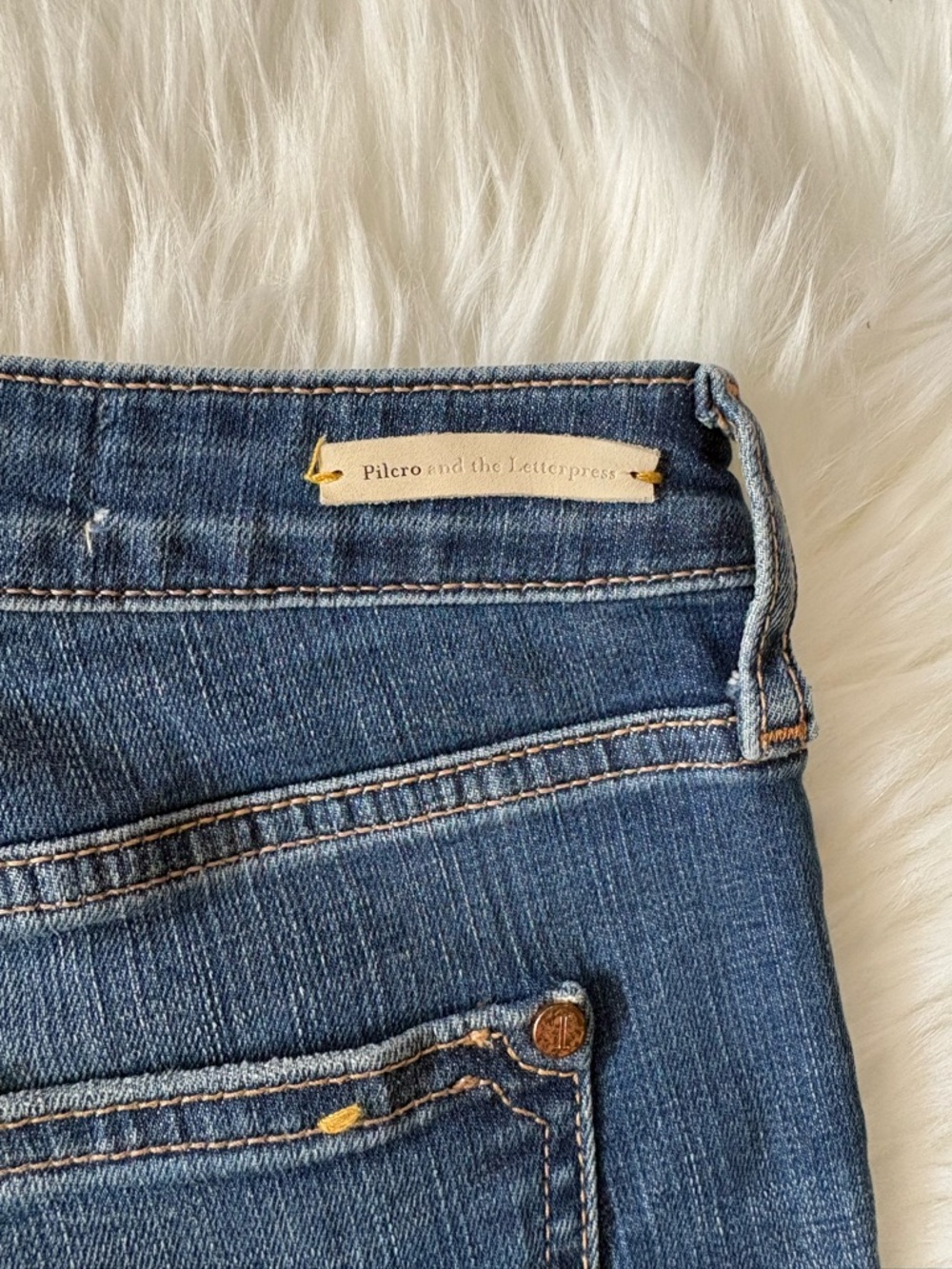 Anthropologie Pilcro Mid-Rise Slim Boyfriend Denim Shorts - Picture 6 of 11